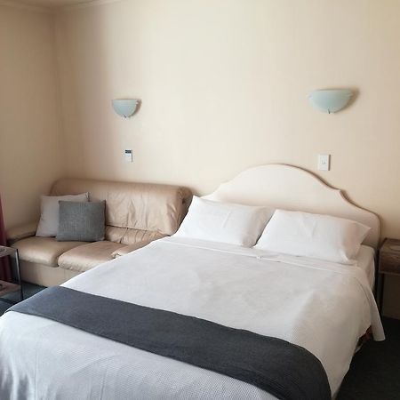 Dilworth Motel Окленд Экстерьер фото