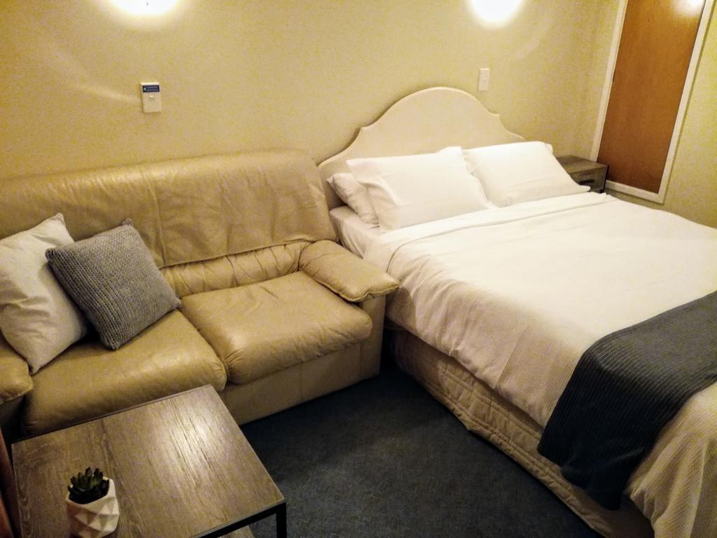 Dilworth Motel Окленд Экстерьер фото